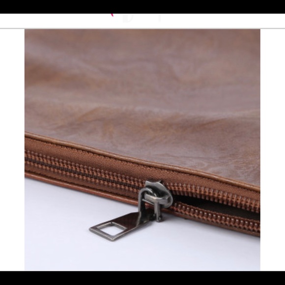 COPY - Clutch - Picture 12 of 15